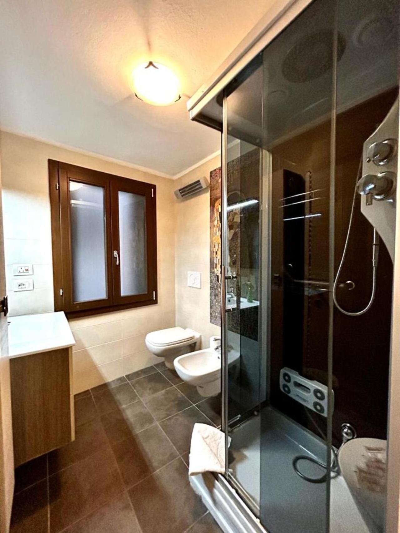 Grimaldi Apartments San Marco & Castello Венеция Экстерьер фото
